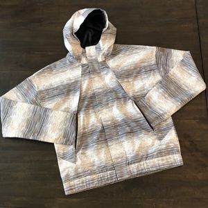 NWOT North Face Girl’s XL Raincoat.